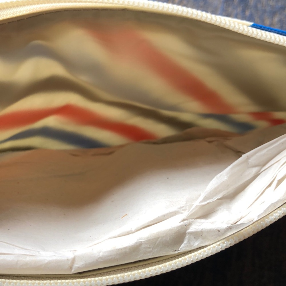 Kate spade large pouch - Picture 4 of 5
